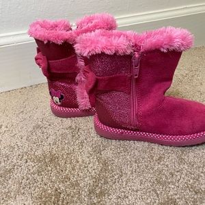 EUC Disney Glitter Minnie Shearling boots